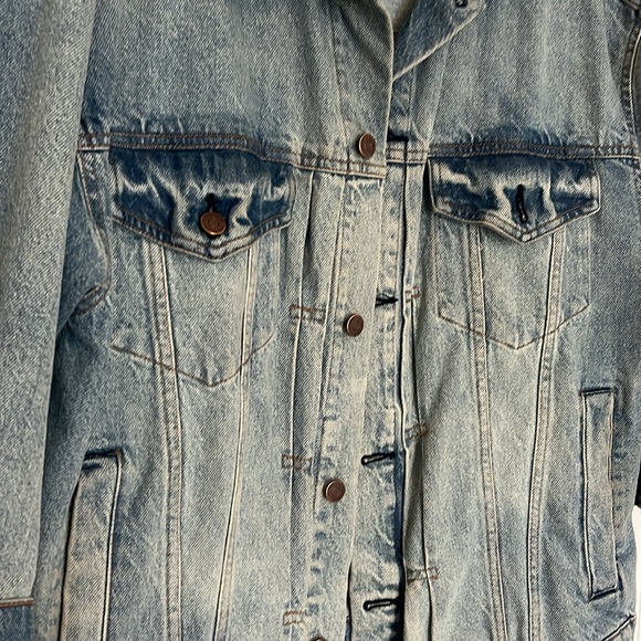 BDG oversized denim jacket - Picture 2 of 4